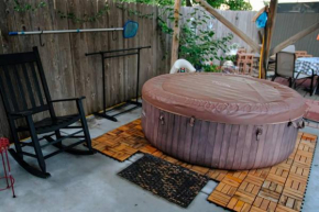 The Home Base McConnell AFB, Hot tub 3 bed 2 bath